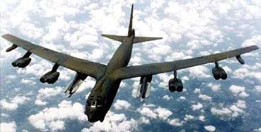 boeing B-52 stratofortress Bomber Flying