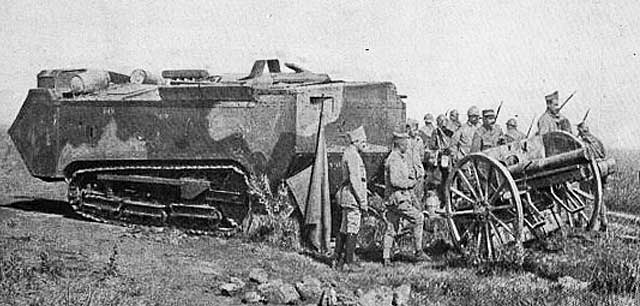 St-Charmond WWI tank and cannon